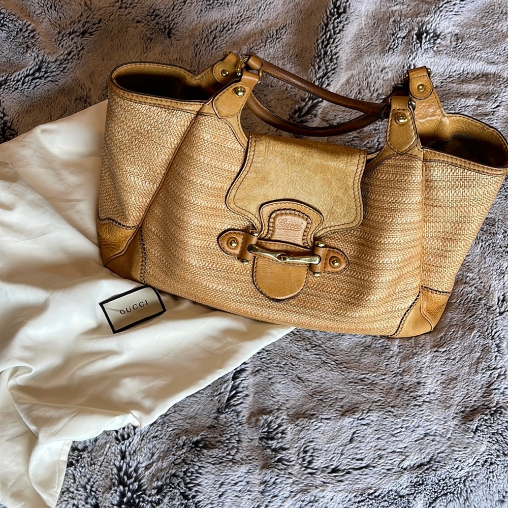 Summer time Gucci Shoulder Bag